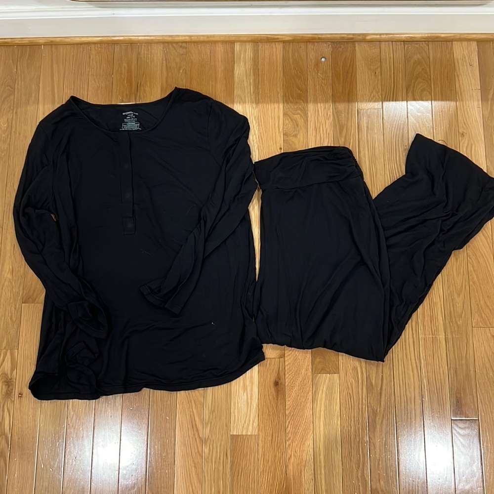 Magnetic Me Maternity/Nursing Long Sleeve/ Long Pant Black PJs